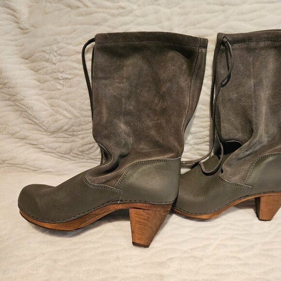 Boots - Picture 1 of 2